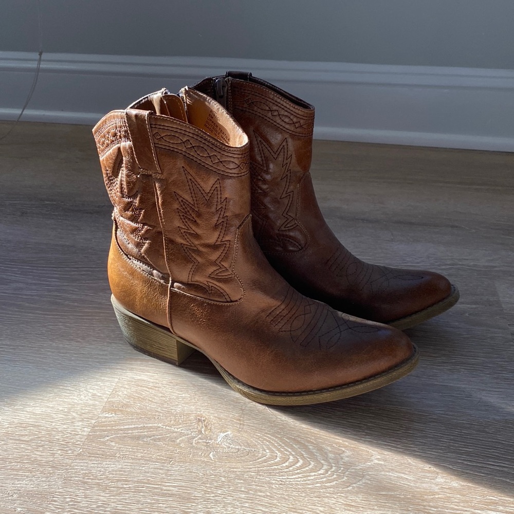 COCONUTS by Matisse Western Bootie